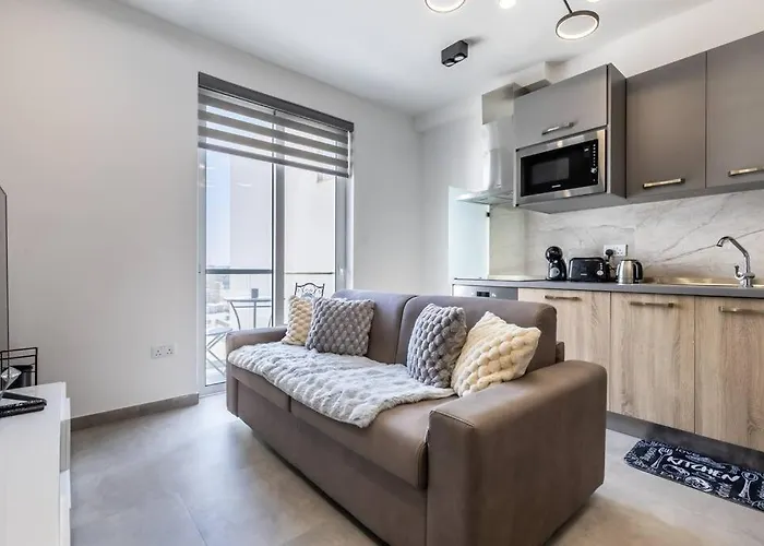 Oasis Penthouse Luxury By Solea * Sliema