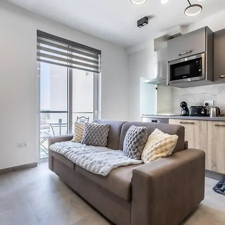 Oasis Penthouse Luxury By Solea * Sliema