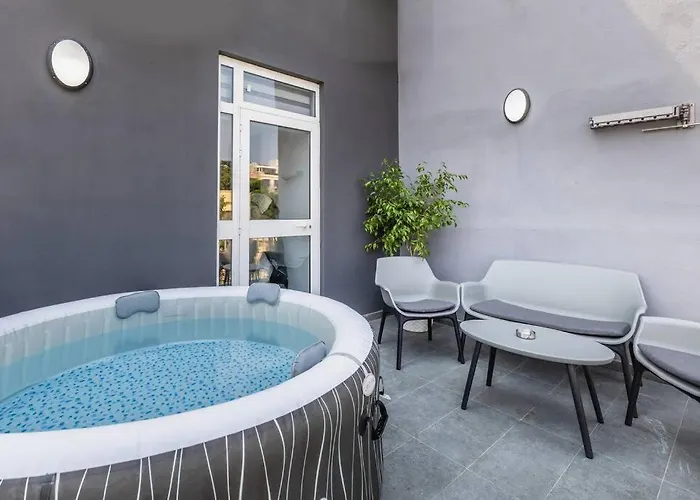 Oasis Penthouse Luxury By Solea * Sliema